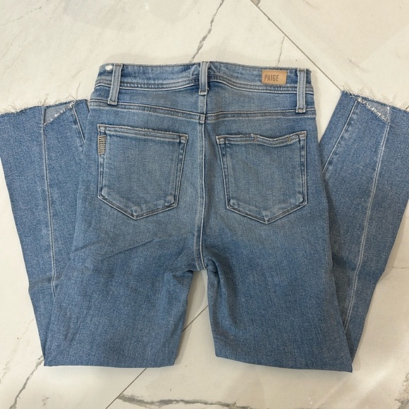 Paige Hoxton High-Rise Slim Crop Jeans in Carlotta - Picture 6 of 8